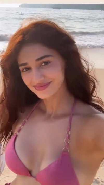 Pink bikini disha 😉😘