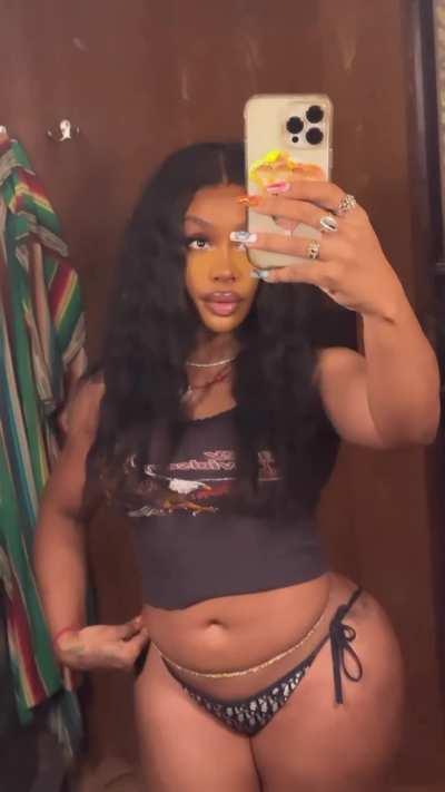 SZA is too fucking sexy