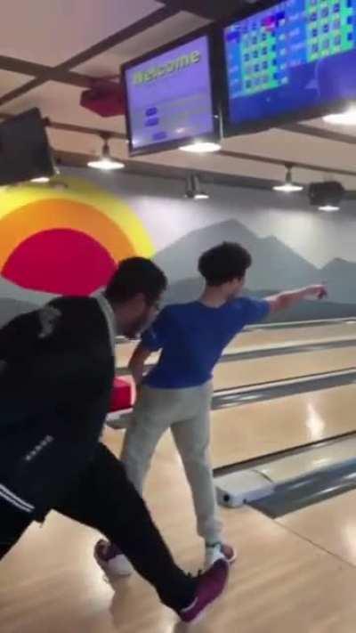 Bowling jojo.