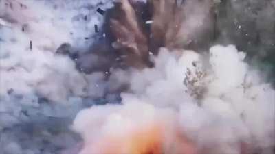 Compilation of Russian soldiers going kaboom