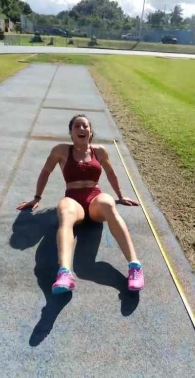 Athlete fail, things don'talways go as planned. IG carolynefit_