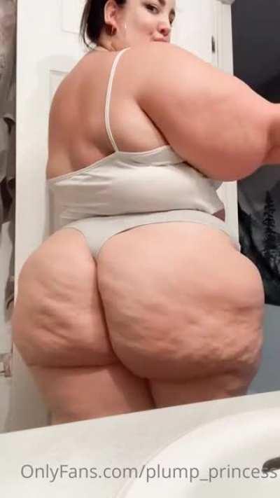 Plump Princess Naked - Download PlumpPrincess Reddit Videos With Sound || [dd] redd.tube