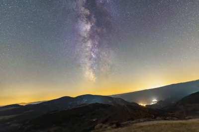 Earth's rotation visualised by a beautiful timelapse