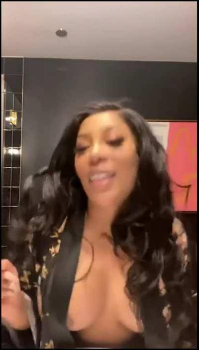 K Michelle Nipslip