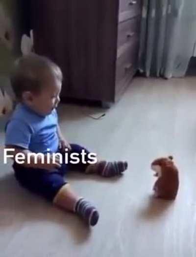 Mi pana poniendo en su sitio a las Feministas