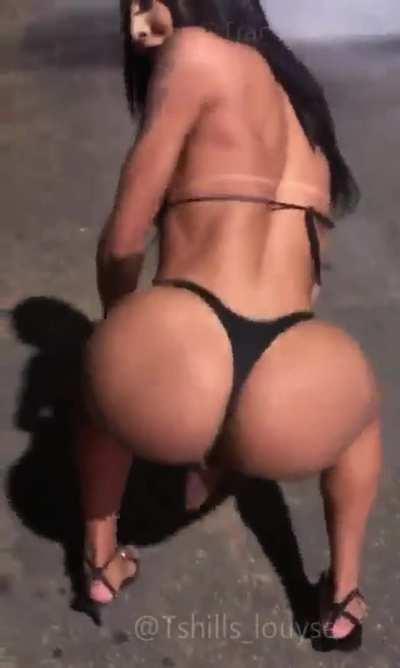 Twerking in the street