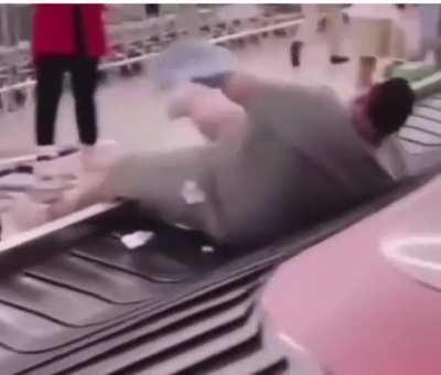 HMF while I try to get of the conveyor belt