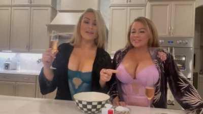 Natalya &amp;amp; Jenni from TheNeidharts YouTube channel