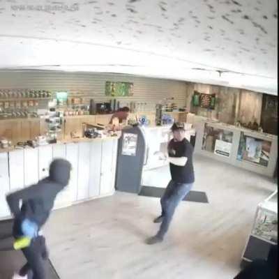 WCGW robbing a pot shop?