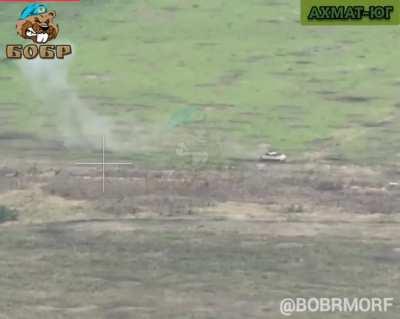 Russian FPV drone takes out Bradley