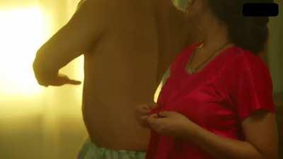 Noor Malabika , Priya HOT Boobs Kissing Sex Scene In Palang Tod Siskiyaan S03 Ep 04 Ullu