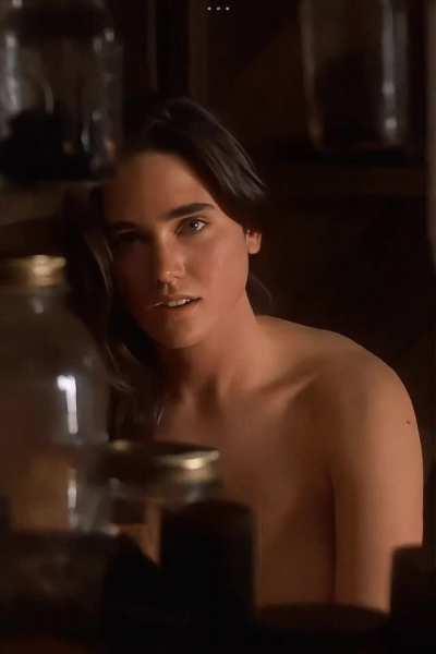 Jennifer Connelly. Beautiful smile at the end. 