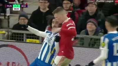 McTominay forcefully grabs Cucurella and drags him along for 6 seconds to stop him taking a quick throw for a counter attack and receives no punishment having already committed 3 fouls. Martinelli a clear yellow leading to immediate red, what's the differ