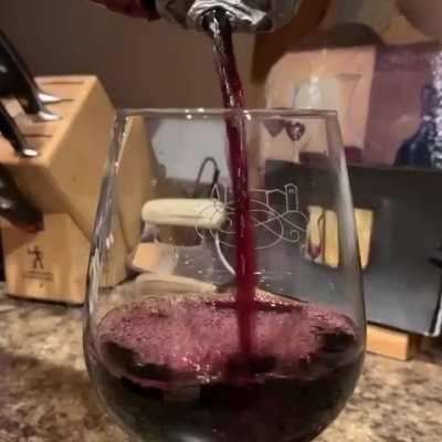 Next level wine pourer.