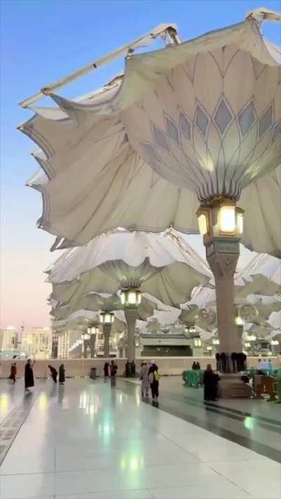 Giant Mechanized Shade Umbrellas in Medina Provide Cooling and Sun Protection