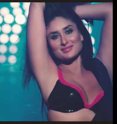 Kareena sexy bikini saree