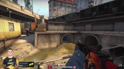 Cool flash grenade for checking tunnel/conector on Overpass