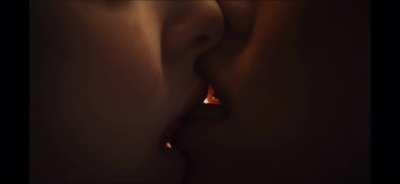 Megan Fox and Amanda Seyfried's kiss in Jennifer's Body