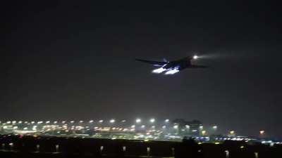 Russian Tupolev-160 runway takeoff at night [Video]