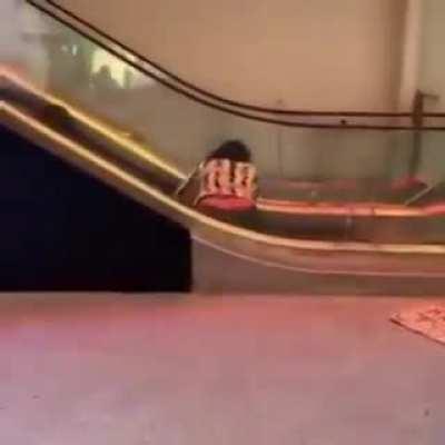 HMF while I go down on escalator that's moving up