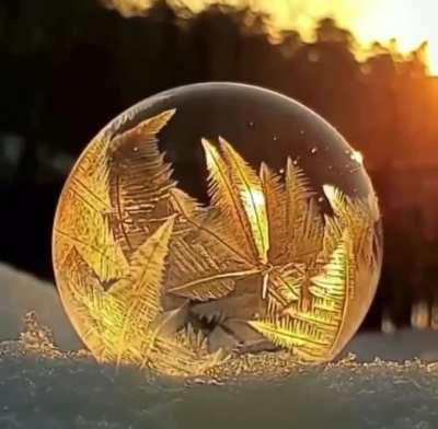 Soap bubble freezes