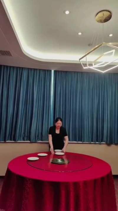 The way this lady sets up the table