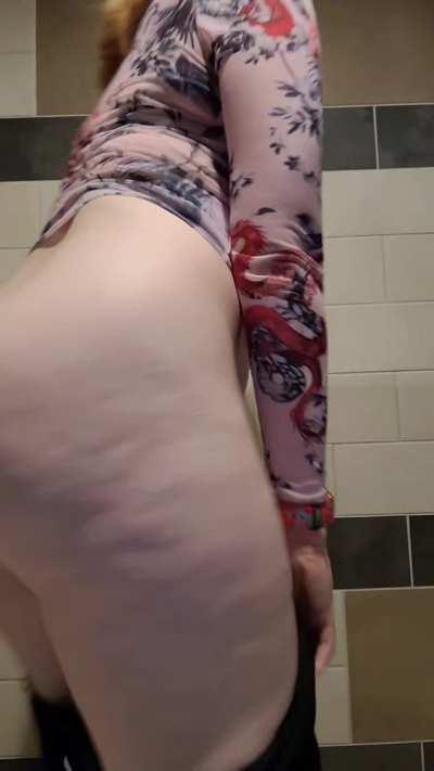 Bathroom Break... (F)47