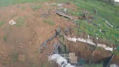 Assault group of the 2nd assault battalion of the 3rd OShBr, advancing through the occupiers’ positions, Bakhmut direction.