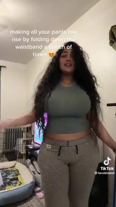 Thicc indian girl