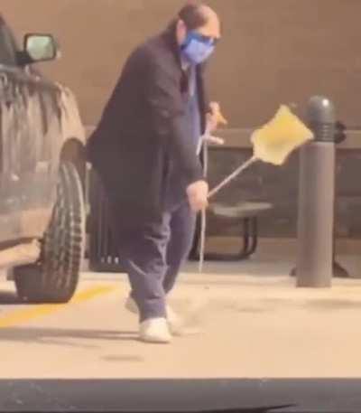 Shitbag Empties Dialysis Bag Right By Store Entrance...