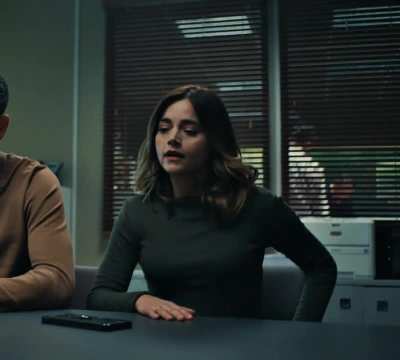 Jenna Coleman in The Jetty [S1E1-2024]