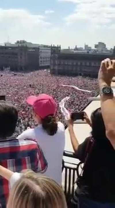 Mexico's half a million march against AMLO