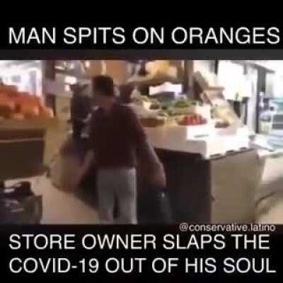 Man spits on oranges, got what he deserves