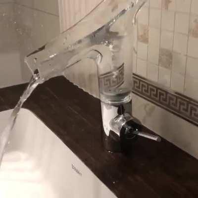 This sink faucet