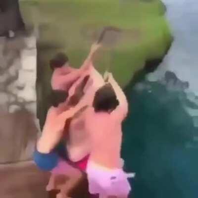 WCGW swinging in the lake