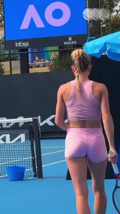 Camila Giorgi Jiggly butt 🍑🥵