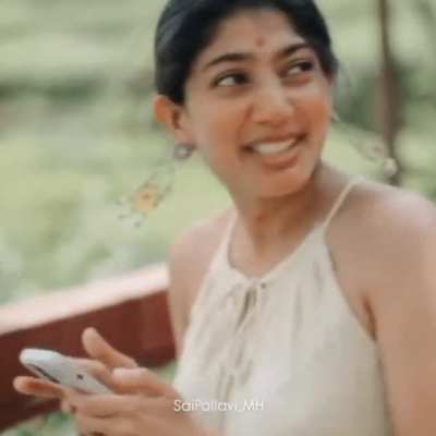 Sleeveless sai pallavi ufffffff