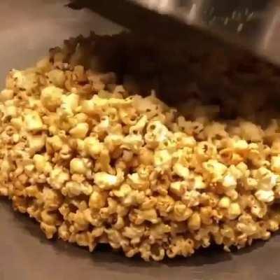 Teppanyaki Caramel Popcorn