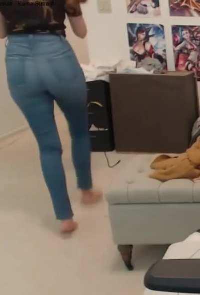 Thicc in Jeans