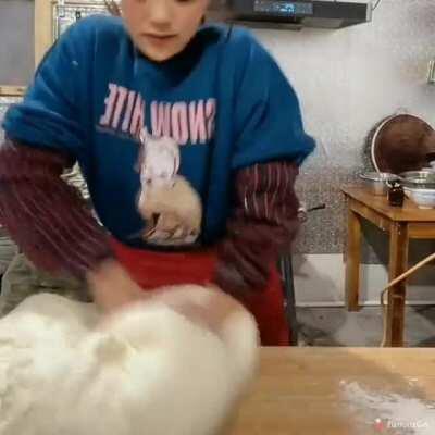 Making steamed buns