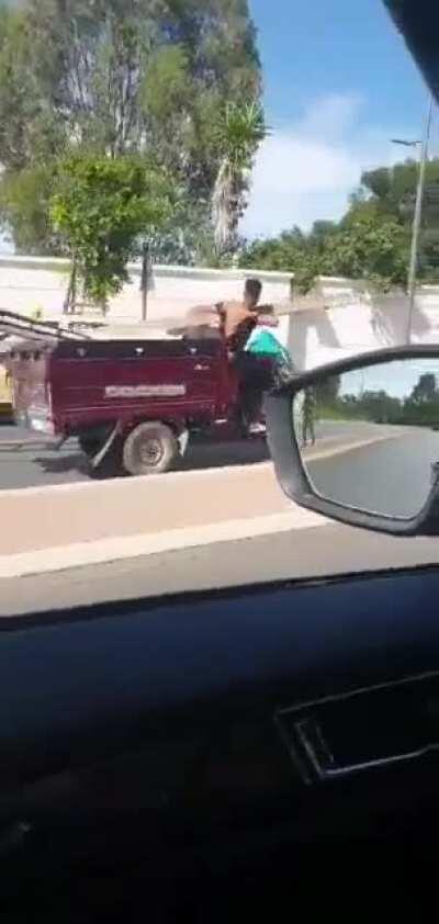 To stop a Tuctuc