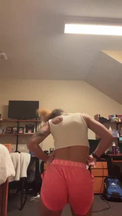 twerkingvideo - Video #9372