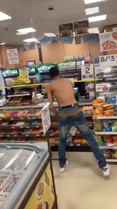 7/11 Freakout in Tampa, Florida (2020)