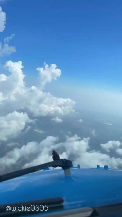 POV of a commercial airplane (Boeing 737)