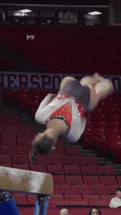 Emily Sheppard from NC State is such a beautiful gymnast