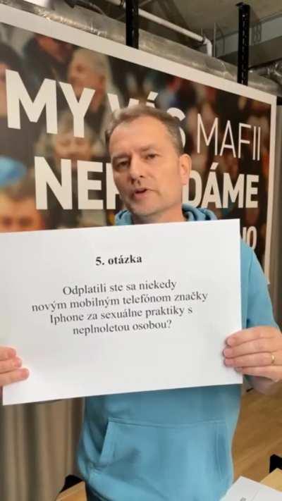 Igor Matovič: Peter Pellegrini trtkal s neplnoletým chlapcom a za odmenu mu daroval iPhone... som v kontakte s rodinou chlapca.