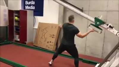 Javelin throw strength training machine