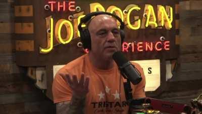 Joe Rogan: It's 'F*cking Wild' That We Follow Bill Gates' Advice on Matters of Public Health