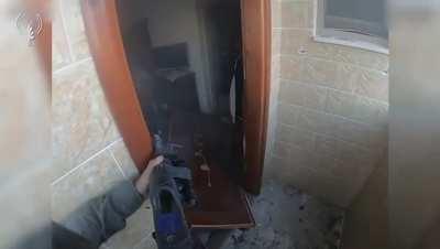 Close quarters fighting - Israeli soldier gets hit by a grenade, keeps fighting and killing two Hamas fighters