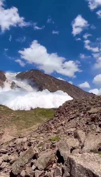 A close encounter with an Avalanche in Kyrgyzstan